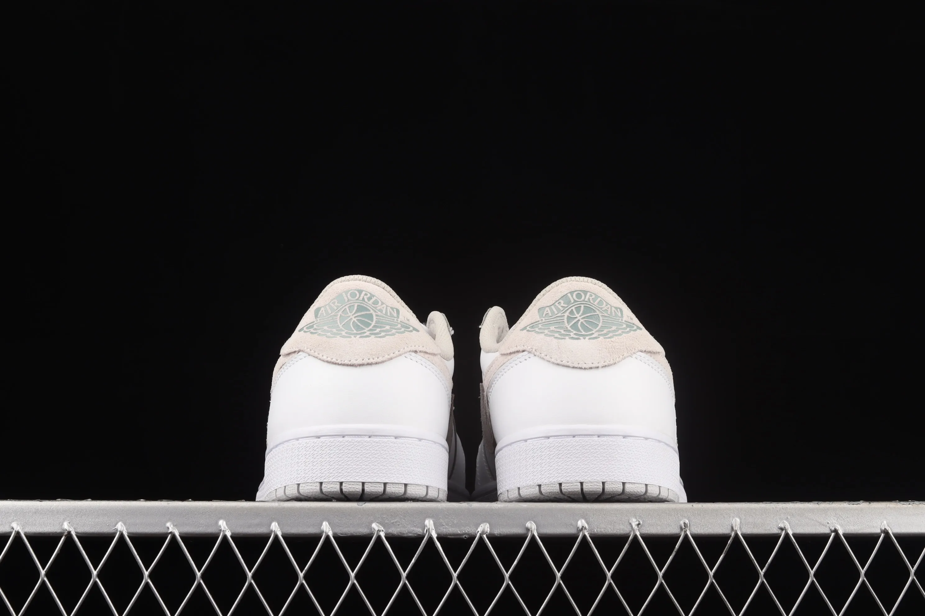 All categories Air Jordan Jordan series basketball shoes Air Jordan 1 Low Air Jordan 1 Low AJ1 Joe 1 low-top beige white gray cultural and leisure sports sneakers CZ0775-100